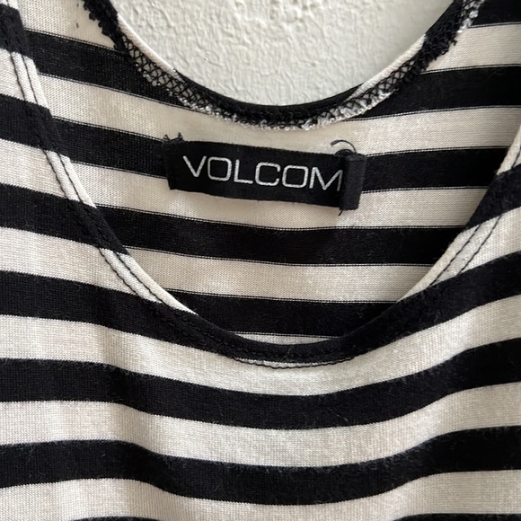 Volcom striped tank top small - Picture 6 of 7